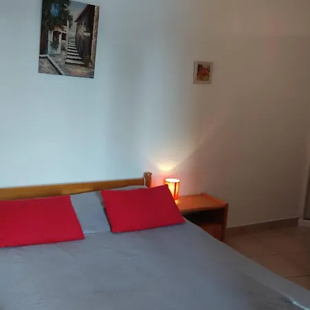 Cap D'agde, 3 Pieces, 5 Personnes - Fr-1-749-52 Appartement Agde